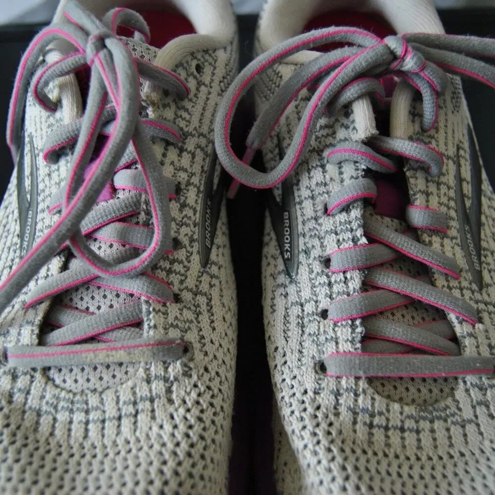 Brooks Revel 3 Pink and Gray Running Shoe Size 10